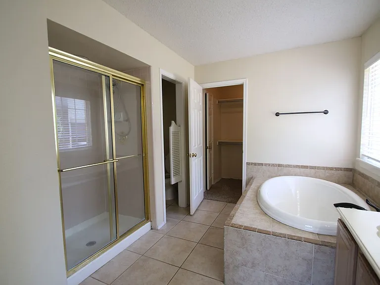 3412 Derby Ct — Photo 15