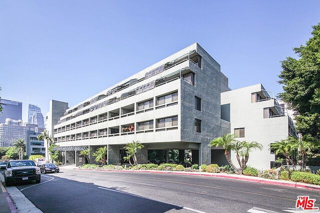 1st image of 880 W 1st St APT 212
