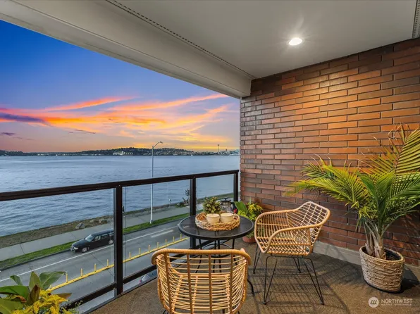 1140 Alki Avenue SW #404, Seattle, WA 98116