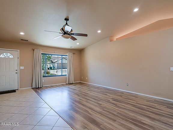 4th image of 5400 N Saddleback Dr