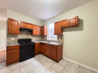 386 Badger Ave APT 3, Newark, NJ 07112