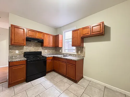 386 Badger Ave #3 Photo 1