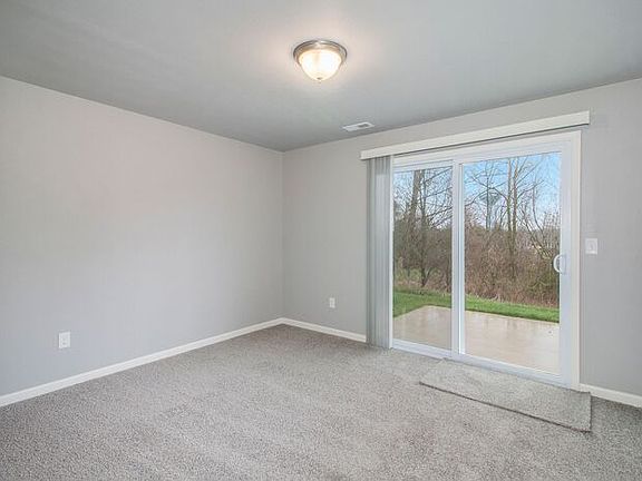 4th image of 8427 W Sturtevant Ave
