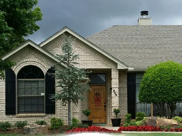 806 NW Seaton Pl, Lawton, OK 73505