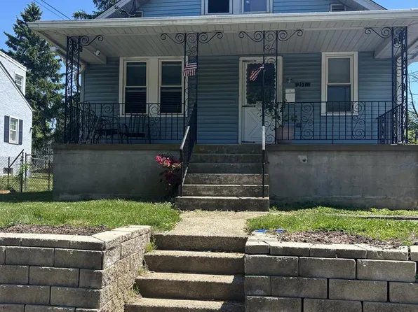 251 Fitzwatertown Rd, Willow Grove, PA 19090
