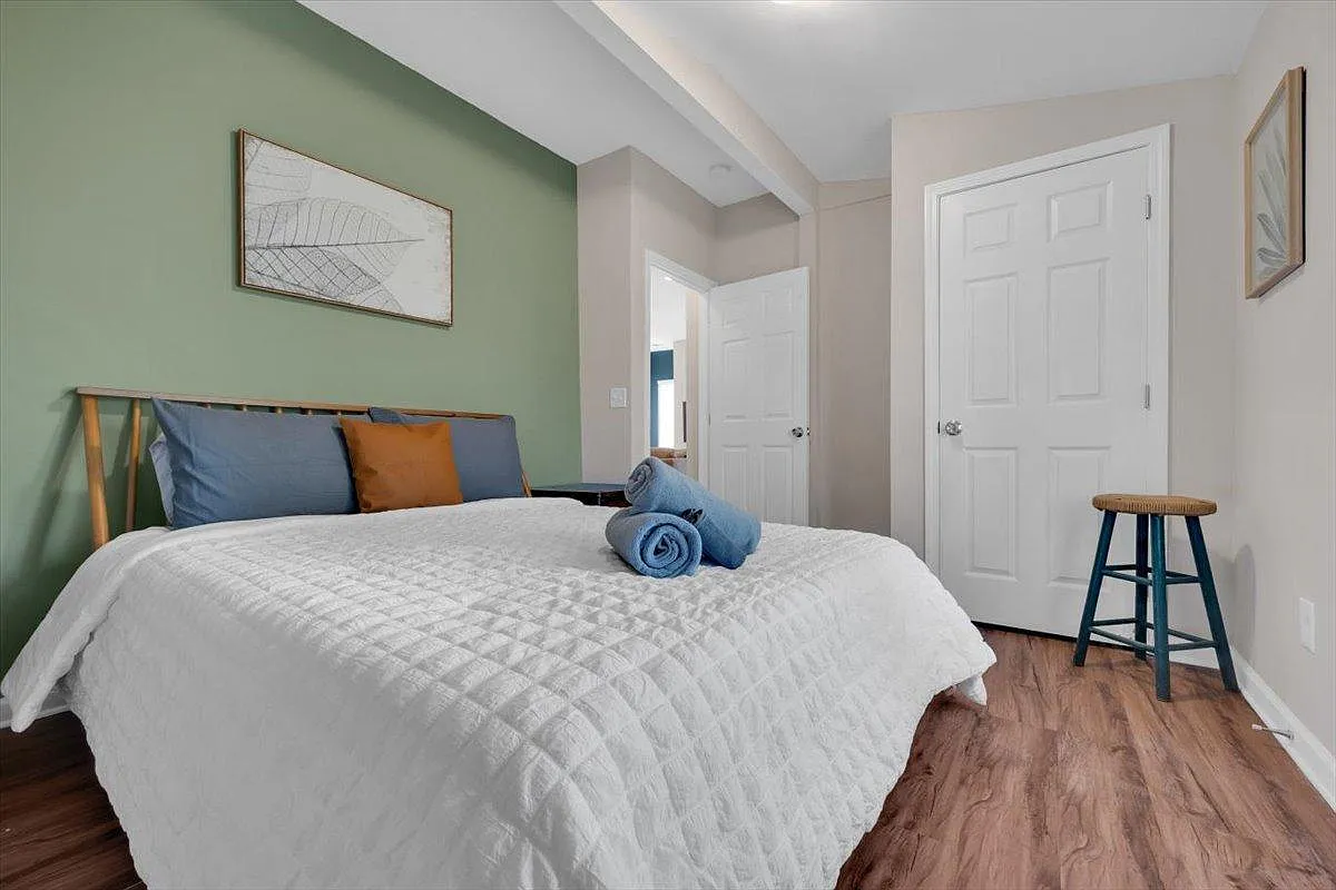 947 Palmetto Ave SW — Photo 3