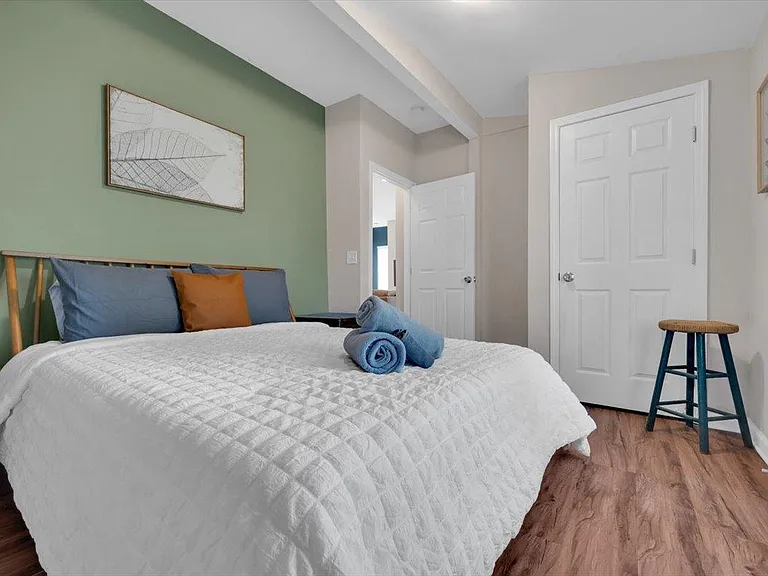 947 Palmetto Ave SW — Photo 3