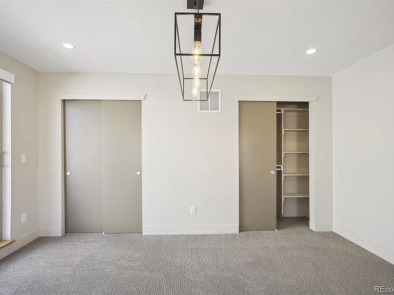 1386 Zenobia St — Photo 37