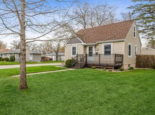 4528 Hampshire Ave N, Crystal, MN 55428