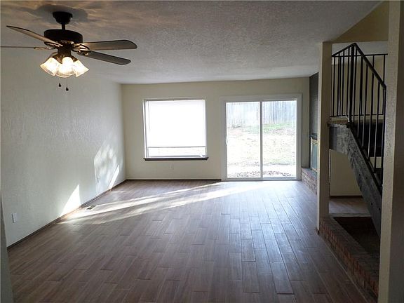 2nd image of 1604 Julie Pl