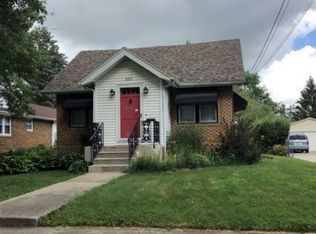 825 Brown Ave, Galesburg, IL 61401