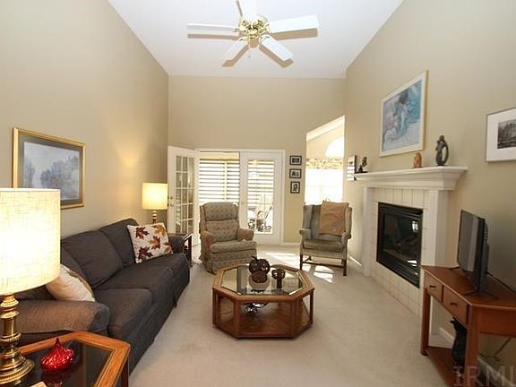 2nd image of 5112 W Churchill Ct #5112