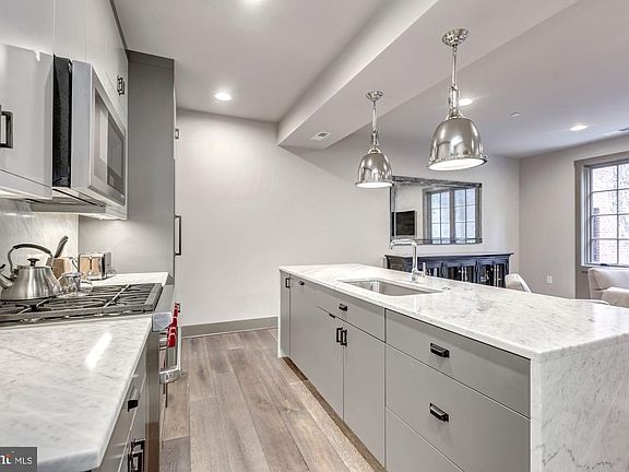 4th image of 3220 Grace St NW Unit 3