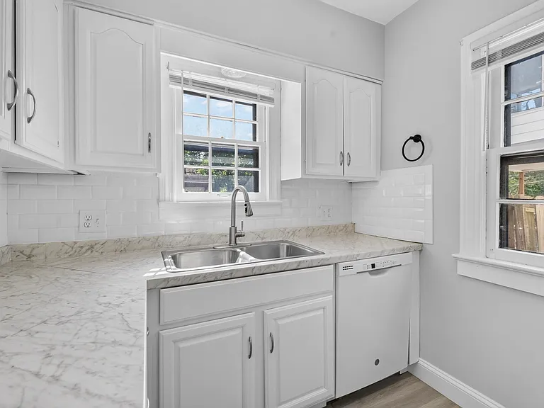3561 Lynnfield Rd #1 — Photo 8