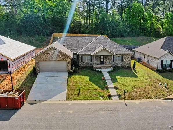 5200 Summerfield Dr E, Tuscaloosa, AL 35404