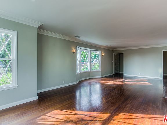 5th image of 1320 Londonderry Pl