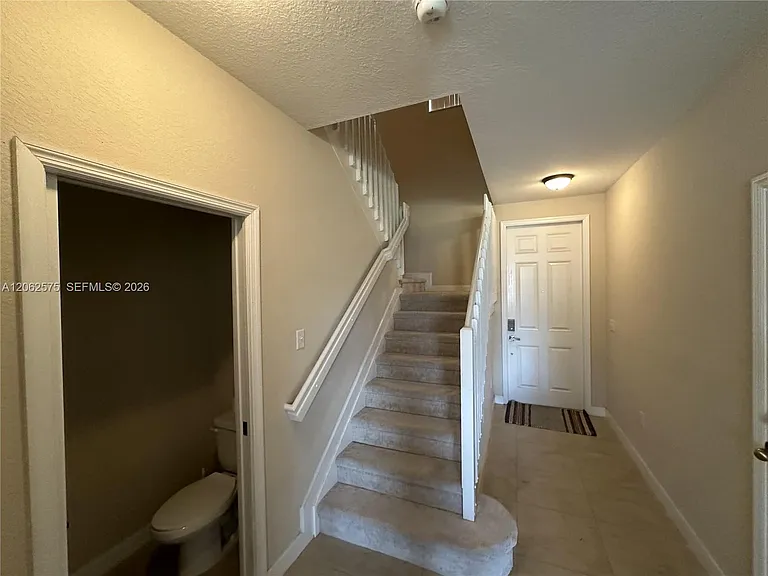 1015 NE 208th St — Photo 7