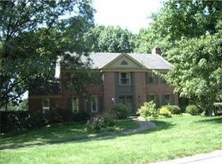 1530 Hollow Tree Dr, Pittsburgh, PA 15241