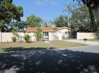 711 Mecca Dr, Sarasota, FL 34234