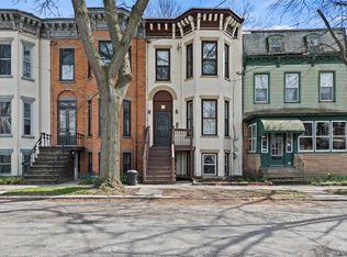 19 Riverside Ave, Rensselaer, NY 12144