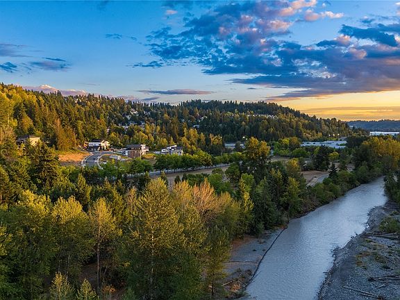 Views of River & Park from River Rock Community>