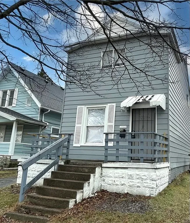 1106 White St photo 1