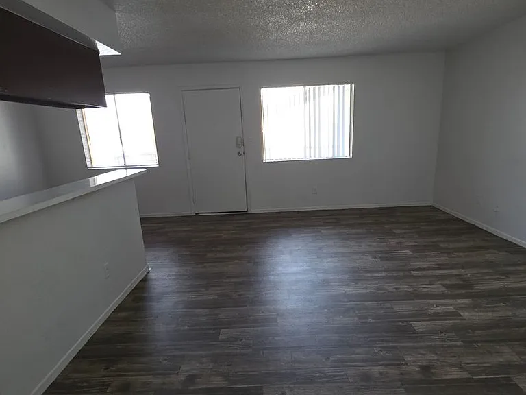 Canyon 35 Apartments — Photo 41