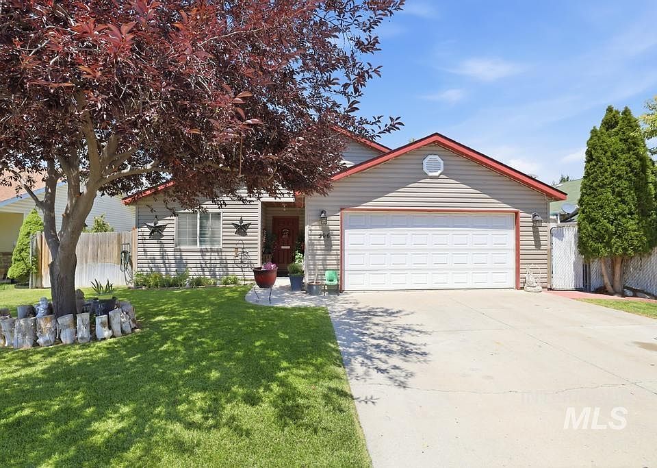 1st image of 306 W Avenue K