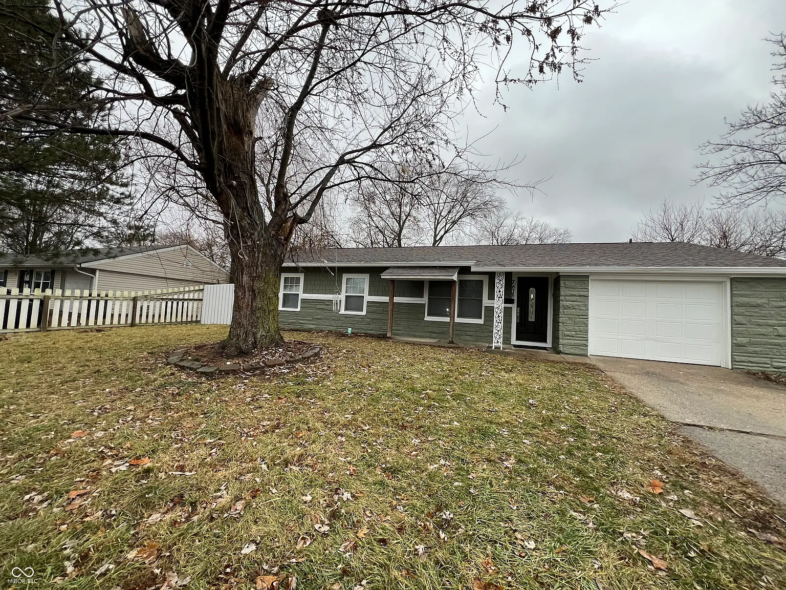 7638 E 37th Pl photo 1