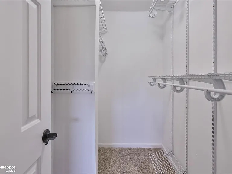 124 Stephanie Dr — Photo 22