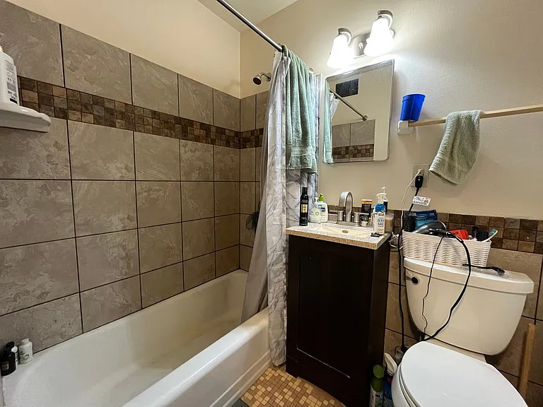 8420 W Greenfield Ave — Photo 8