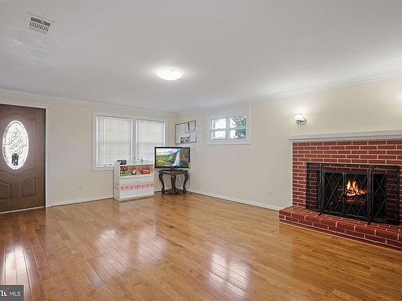 2nd image of 2806 Douglass Ave