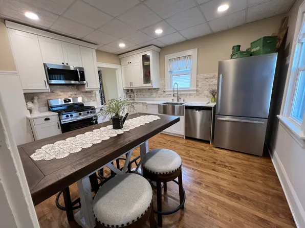 2612 75th St, Kenosha, WI 53143