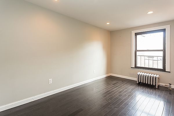 1st image of 151 Smith St APT 3L