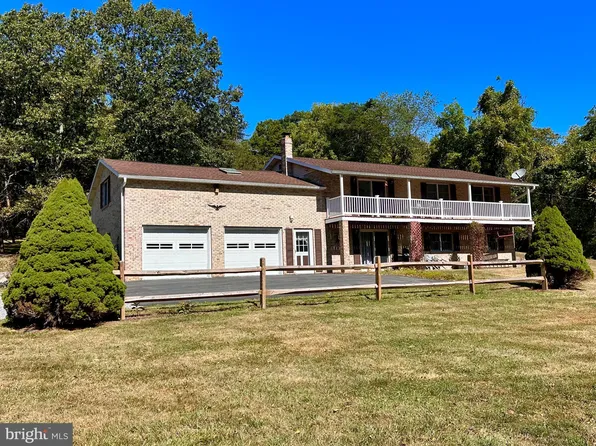903 Forbes Trail Rd, Mc Connellsburg, PA 17233