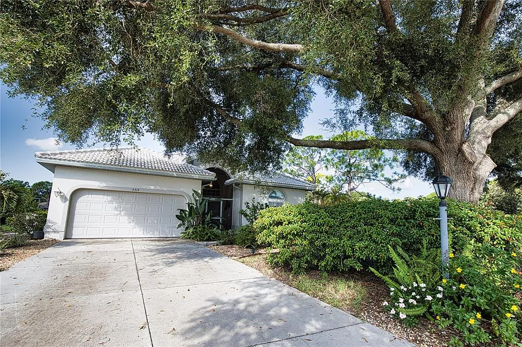 3 bed, 2.0 bath, 1635 sqft, $2,650 — Photo 1