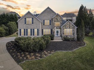 128 Reed Cir, Johnson City, TN 37601