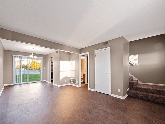 4th image of 1620 Greentree Blvd #3