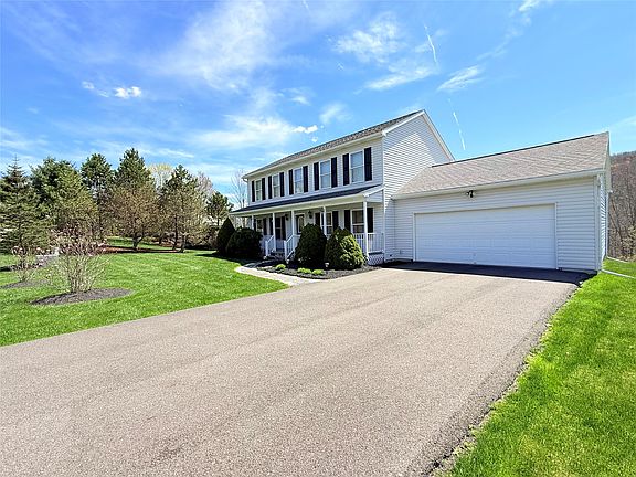 3rd image of 12 Antonio Ct