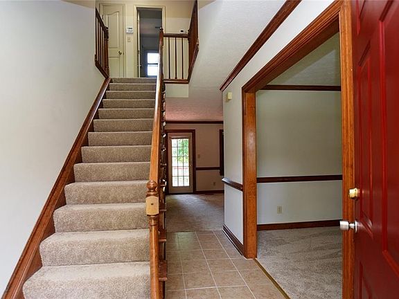 4th image of 855 Ventnor Dr