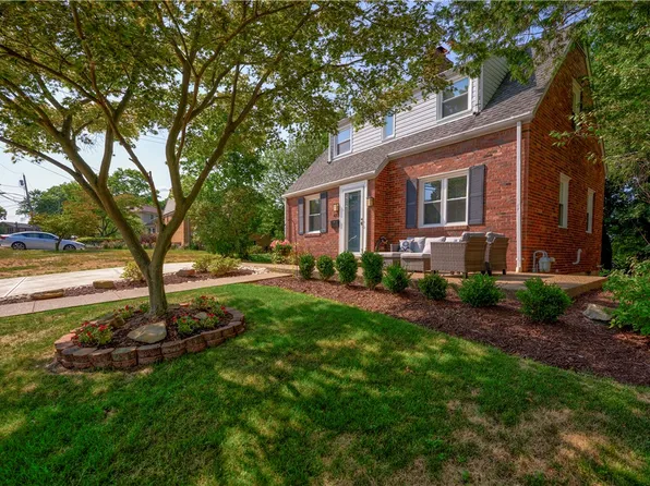 473 Parkview Dr, Pittsburgh, PA 15243