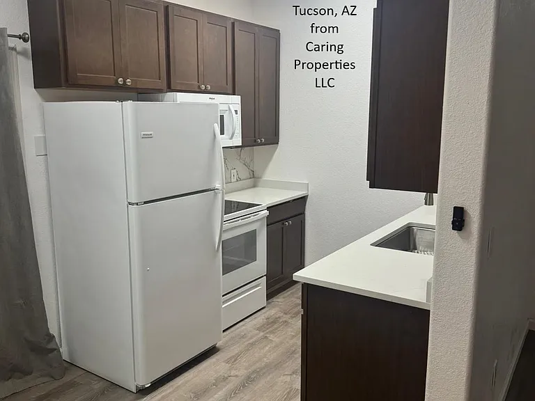 913 E Hedrick Dr #2 — Photo 13