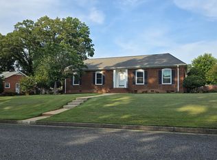 1280 Queensgate St, Gastonia, NC 28054