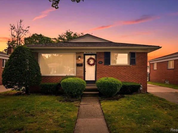 5918 N Lafayette St, Dearborn Heights, MI 48127