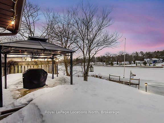 2nd image of 1180 River Rd W