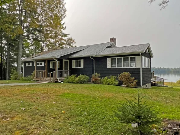 54 Lois Lane, Fletchers Landing Twp, ME 04605