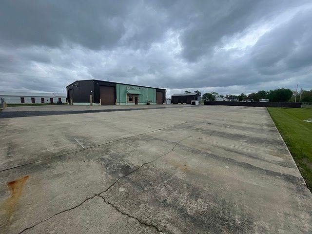 1st image of 600 Meyer Rd #600
