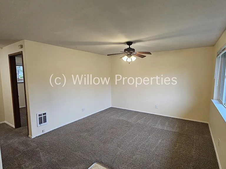 9205 Hipkins Rd SW #M — Photo 4