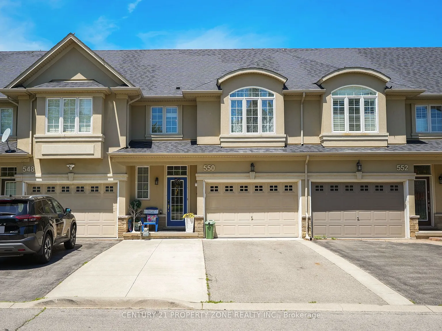 4 bed, $3,200 — Photo 2