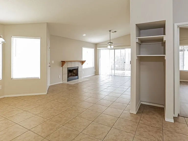 4169 E Pecan Rd — Photo 3